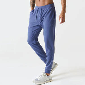 Conjunto Deportivo de Poliéster y Algodón, Pantalones Deportivos de Secado Rápido para Hombre, Conjunto Deportivo de Poliéster - Product Image 4