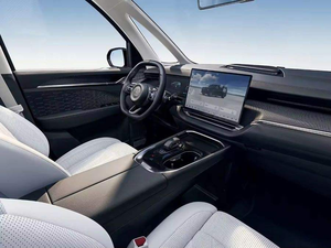 ZEEKR 009 Eléctrico con 702 km de Autonomía, Aceleración de 3.9s, Asientos de Anilina de Lujo y Sistema de 800V - Product Image 4