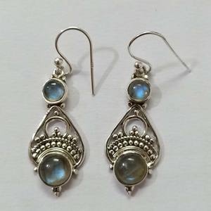 Aretes de Latón con Baño de Rodio y Oro con Labradorita Natural de 5x10mm, Diseño Moderno, Estilo Hip Hop para Niños - Product Image 6