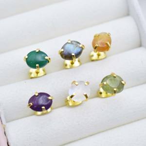 Boucles d'oreilles à tige en pierre de lune à la main bijoux en pierres précieuses, clous de pierre de naissance polis lisses, cadeau romantique pour elle - Product Image 5