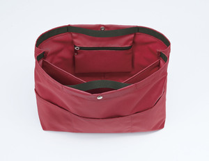 Tsuletette Casual Flyer Bag in Bag with Zipper Closure Black PVC Material 1-1.9L Capacity Unisex - Product Image 5