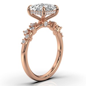 Bague de fiançailles et de mariage en or massif 14K & 18K faite à la main sur mesure pour les femmes Superbe diamant comme pierre principale pour les fêtes - Product Image 6