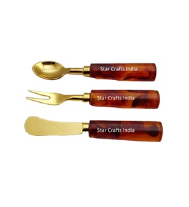 Derniers couverts écologiques en acier inoxydable avec manche en bois et résine époxy Couverts de mariage à usage domestique - Product Image 1