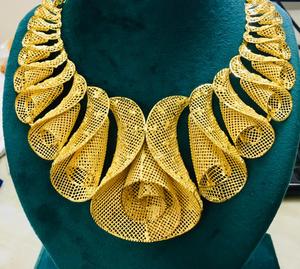 Joaillerie indienne de haute qualité, ensembles de mariée, pour mariages et fonctions - Product Image 2