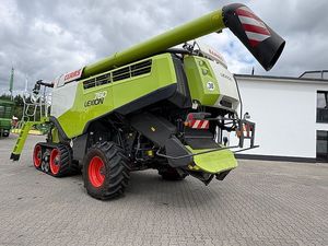 CLAAS Lexion 760 TT + Vario 1080 - Product Image 1