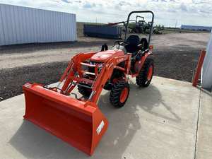 Tracteur Kubota B2320 23hp assez usagé chargeur frontal moteur Kubota d'origine garantie double tambour rouleau pneu moteur à noyau - Product Image 3