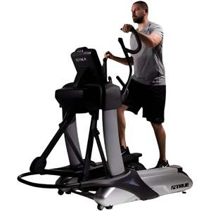 Elliptique remis à neuf True Fitness Spectrum avec console Transcend 16 pour les entraînements de cardio-endurance - Product Image 2