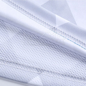 Uniforme de fútbol de tela suave diseño personalizado ajuste cómodo - Product Image 6