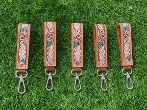 Porte-clés en cuir élégant sculpté à la main Porte-clés en cuir imprimé floral en relief Accessoires en cuir outillé Porte-clés mignons - Product Image 4