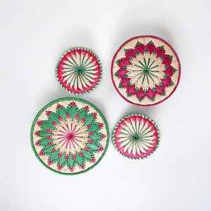 Mayoristas Recién llegado Ecológico Hecho a mano Multicolor Moonj Cesta de pared de hierba para la decoración de la pared del hogar Cesta colgante - Product Image 2