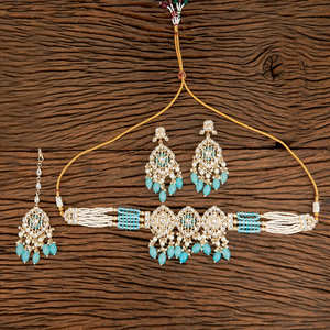 Collier ras du cou Indo Western serti de grossistes de bijoux artificiels plaqués or en Inde - Product Image 2