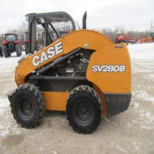 รถตักล้อยางขนาดเล็ก CASE SV280B พร้อมบุ้งกี๋หน้า สำหรับงานก่อสร้างในฟาร์มและการขนย้ายวัสดุก่อสร้าง - Product Image 1