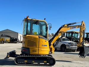 Miniexcavadora XE35U ZE35U de 4.2 Toneladas a Precio Económico con Ripper/Garra - Product Image 4