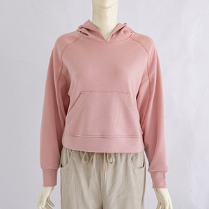 เสื้อฮู้ดครอปแขนราแกลนทรงหลวมสำหรับผู้หญิง สีทอง - Product Image 1