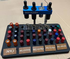 Prensa Inteligente 4X para Recarga de Cartuchos de Escopeta (Estrellas de Plástico y Pre-Crimpadores) Calibre 12 de Acero Duradero - Product Image 6