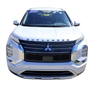 Auto Usado en Buen Estado 2024, Out Lander PHEV SE Sedán en Venta, Tracción en las Cuatro Ruedas, Transmisión Automática, Asientos de Cuero, Techo Corredizo - Product Image 3