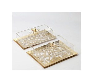 Lot de 2 plateaux à dessert de différentes tailles Plateau de service en bois avec couvercle en acrylique et poignées en aluminium en vrac - Product Image 2