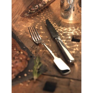 Esparcidor de queso, rebanador de mantequilla pulido plateado, mango de extremo sólido grueso con tenedor de fruta, elegante juego de rebanador de queso personalizado de lujo - Product Image 1