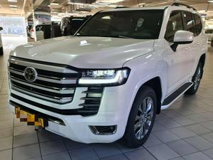 SUV de luxe 7 places grand format 2025 avec transmission automatique 415 CV, grand réservoir de carburant 80L, véhicule tout-terrain 4x4 premium à faible consommation d'énergie - Product Image 3