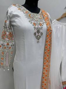 Dernier Designer Purt Faux Georgette Salwar Kameez Suit avec Broderie et Sequin Travail-Prêt à Porter pour les Fonctions de Mariage - Product Image 3