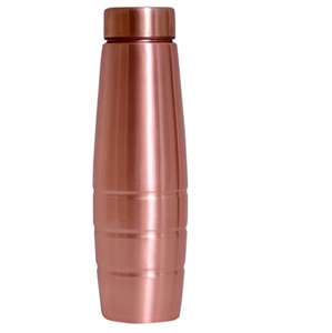 Diseño clásico Ayurveda Beneficios para la salud Botella de agua de cobre puro Botella decorativa para agua potable Botella de cobre - Product Image 3