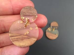 Pendientes Modernos de Resina y Madera para Niñas, Joyería Ligera Hecha a Mano, para Uso Diario y Fiestas - Product Image 4