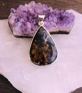 Pendentif en argent sterling Pietersite artisanal le plus vendu en forme d'ailes certifié IGI pour femmes/unisexe prix de gros OEM - Product Image 1