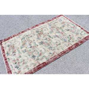 Tapis turc 3,7x6,6 pieds, tapis en laine rouge à imprimé animalier - Product Image 2
