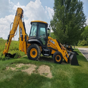 Chargeuse-pelleteuse sur pneus JCB 3CX 15 SUPER NEUVE, moteur diesel, haute efficacité de charge, garantie 4 ans - Product Image 1