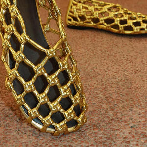 Zapatos de malla con cadena brillante para mujer, zapatos informales de verano transpirables con diseño hueco, zapatos de vestir transpirables de verano para mujer - Product Image 4