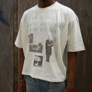 Camiseta de punto para hombre personalizada con estampado DTG, lavado claro, hombros caídos, cuello redondo, efecto desgastado, corte regular y estilo urbano. - Product Image 4