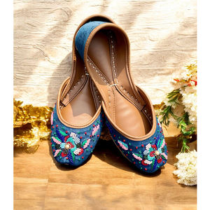 Fiesta hecha a mano Jutti Punjabi estilo Khussa para venta en línea último diseño nueva llegada cómoda señoras paquistaní Khussa - Product Image 2