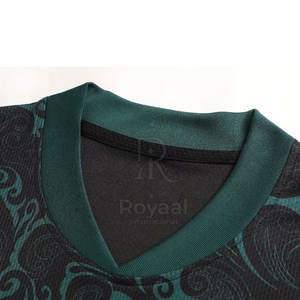 Dernier design, nouveau style, uniforme de football respirant, qualité supérieure, couleur unie, uniforme de football en vente en ligne - Product Image 2