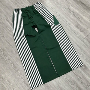 Pantalones de chándal de punto recto verde personalizados para hombre con rayas de pierna ancha Pantalón de chándal de lona de estilo informal - Product Image 3