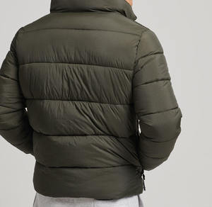 เสื้อแจ็คเก็ตบุผ้าฝ้ายแบบมีฮู้ดสำหรับผู้ชาย ดีไซน์โดดเด่นทันสมัย ป้องกันลม กันน้ำ เหมาะสำหรับฤดูหนาว  แบบสั่งทำพิเศษ - Product Image 2