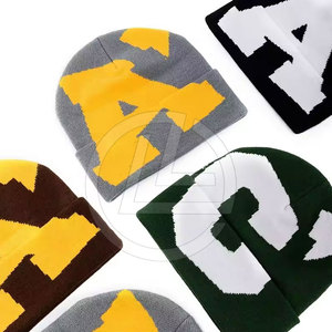 Bonnet 100 % laine léger, respirant et imperméable avec design minimaliste et imprimé lettres pour usage quotidien en hiver en extérieur - Product Image 5