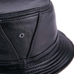 Chapeau seau en cuir PU, unisexe, élégant, de haute qualité, pour l'extérieur, imperméable, vente en gros, chapeaux seau personnalisés de styliste, 2023 - Product Image 3