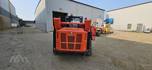 Cargadora compacta de orugas Kubota SVL97-2 2023 con trituradora forestal en venta, cargadora de orugas de alto flujo de 96 HP y 3200 LB ROC en venta - Product Image 4