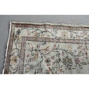 Tapis vintage, tapis turc 5,2x8,2 pieds, tapis en laine blanc et marron à pois - Product Image 4