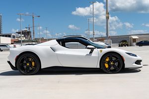 2024 296 G.T.S Automático con Techo Panorámico, Bajo Kilometraje, Motor en Perfecto Estado, Neumáticos R18, Listo para Enviar - Product Image 3