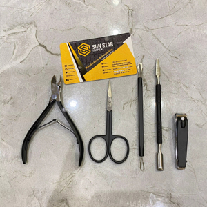 High Quality Professional Stainless Steel 5pcs Customized Color <b>Nail</b> Kit for Women Manicure & Pedicure <b>Set</b> <b>Nail</b> Toenail <b>Clippers</b> - Product Image 2