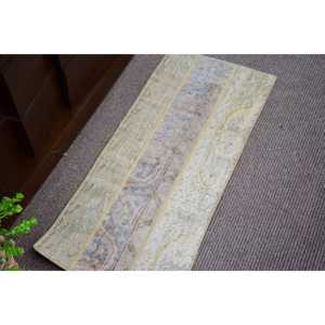 Tapis turc vintage de 1,4 x 3,2 pieds, petit tapis, tapis oriental beige - Product Image 5
