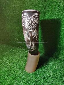 Vaso de Cuerno Vikingo Hecho a Mano con Material Orgánico Ecológico de Primera Calidad, Diseño de Guerrero Nórdico, Regalo, a Precio Económico - Product Image 2