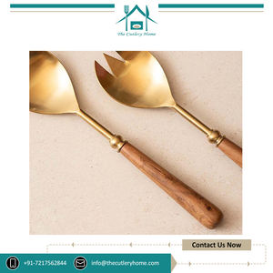 El mejor fabricante y proveedor de diseños personalizados de uso generalizado con mango de madera, juego de servidor de ensalada sostenible para uso doméstico - Product Image 2