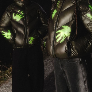 Veste matelassée à capuche coupe-vent vintage en tissu épais avec logo imprimé personnalisé, effet de changement de couleur, veste thermoréactive - Product Image 2