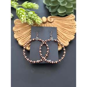 Pendientes colgantes de perlas graduadas de cobre trenzado Navajo hechos a máquina - Product Image 1