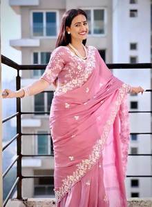 ATRACTIVA BANARASI SEDA DORADA ZARI TRABAJO TEJIDO SAREE CON BLUSA DESCOSADA VINO - Product Image 6