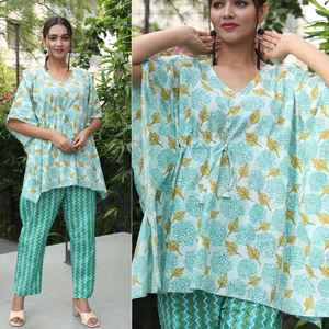 Caftans courts de conception de fleur de couleur pêche sur mesure ensemble complet en tissu 100% coton disponible dans les tailles aussi bien. - Product Image 4