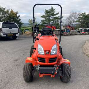 รถตัดหญ้าแบบนั่งขับ Kubota GR2120 เครื่องยนต์ดีเซล 21 แรงม้า ระบบขับเคลื่อนไฮโดรสแตติก รถแทรกเตอร์สำหรับสวน ใบมีดตัดหญ้าประสิทธิภาพสูง - Product Image 3