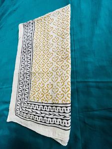 Best Selling Comfortable Cotton Long Beach Towel Soft Lady Design Animal Pattern Custom Logo Printing Popular Sarong Style - Product Image 3